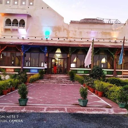 Mpt Sheesh Mahal, Orchha酒店 外观 照片
