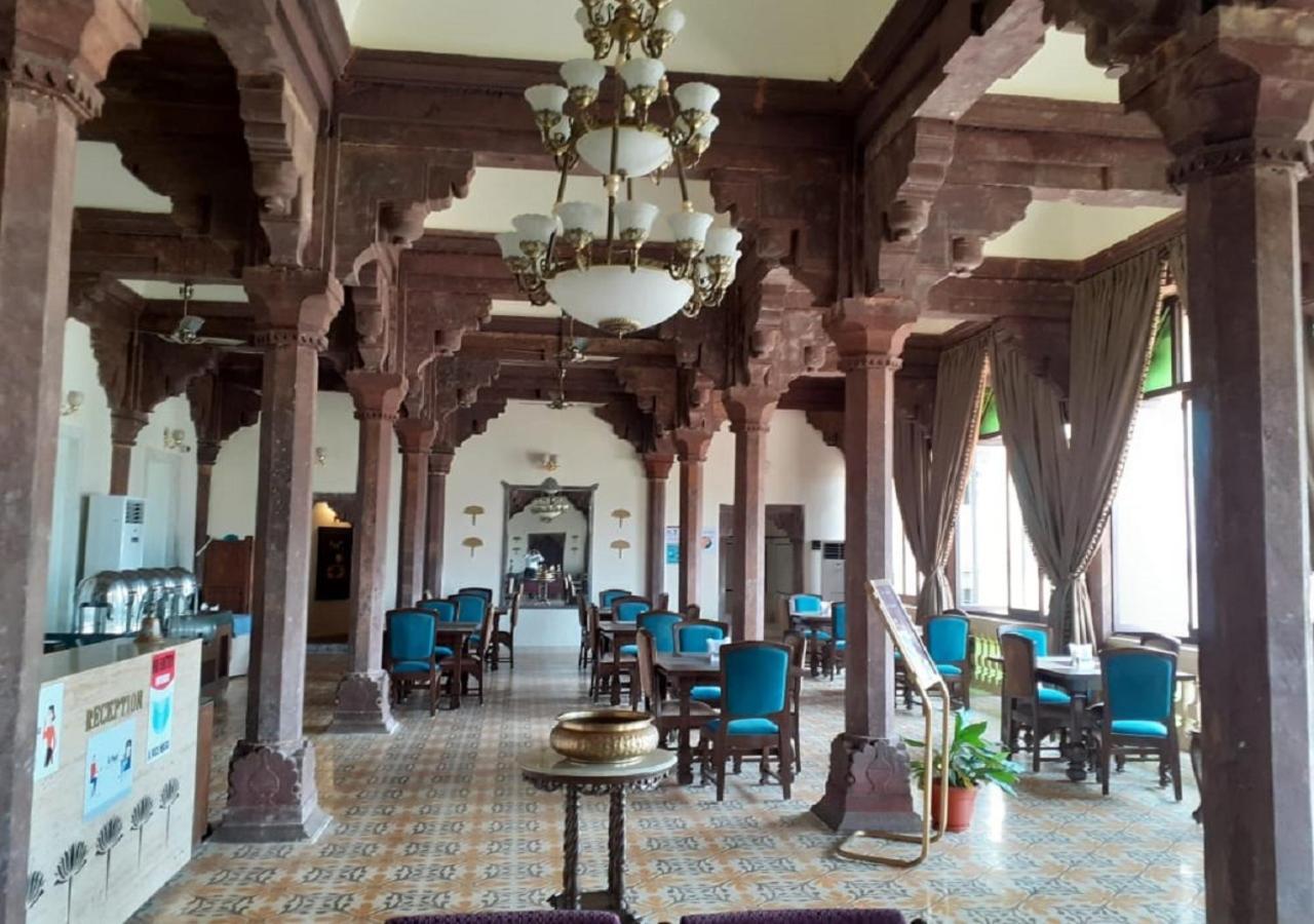 Mpt Sheesh Mahal, Orchha酒店 外观 照片