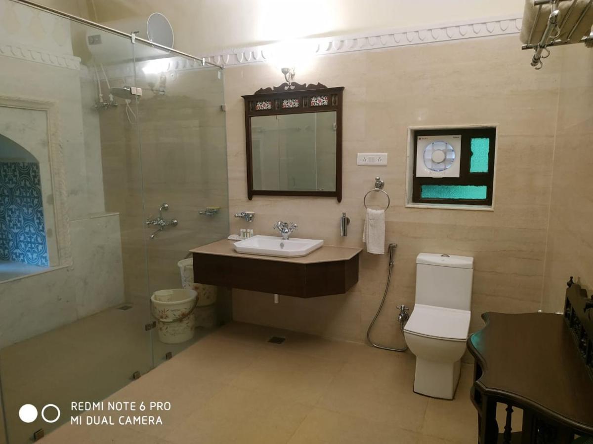 Mpt Sheesh Mahal, Orchha酒店 外观 照片