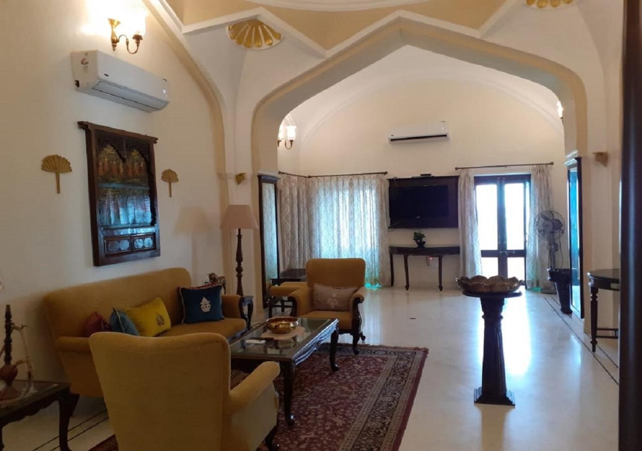 Mpt Sheesh Mahal, Orchha酒店 外观 照片